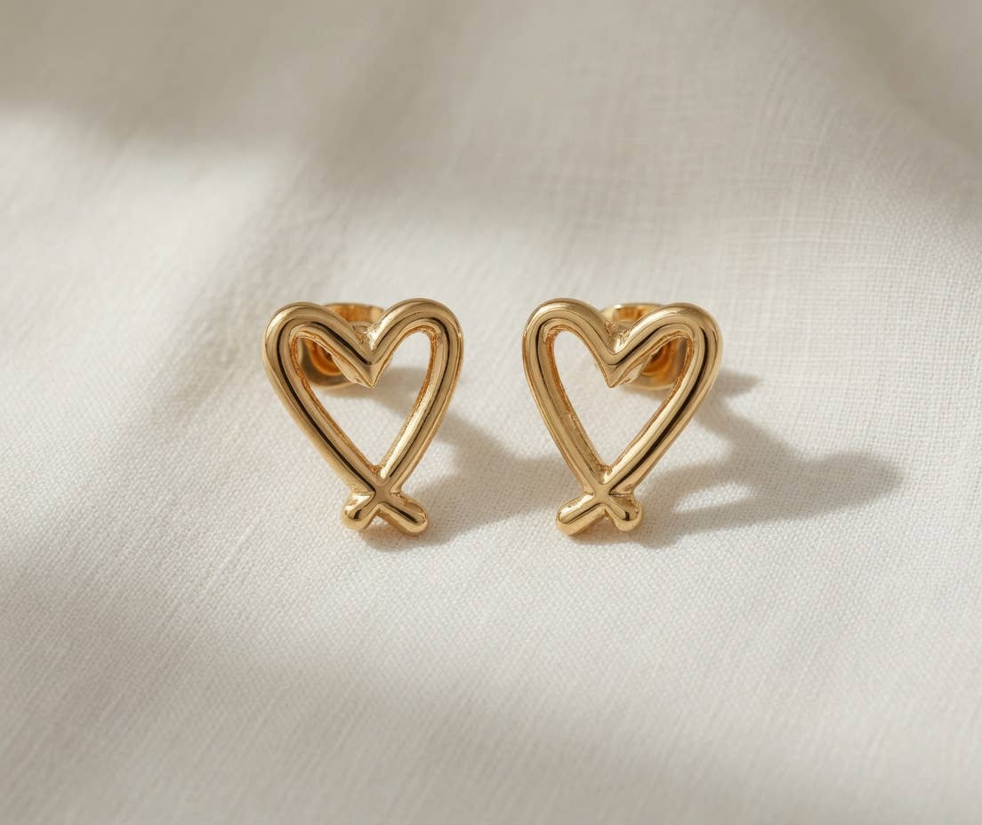 Heart Stud Earrings – Gold